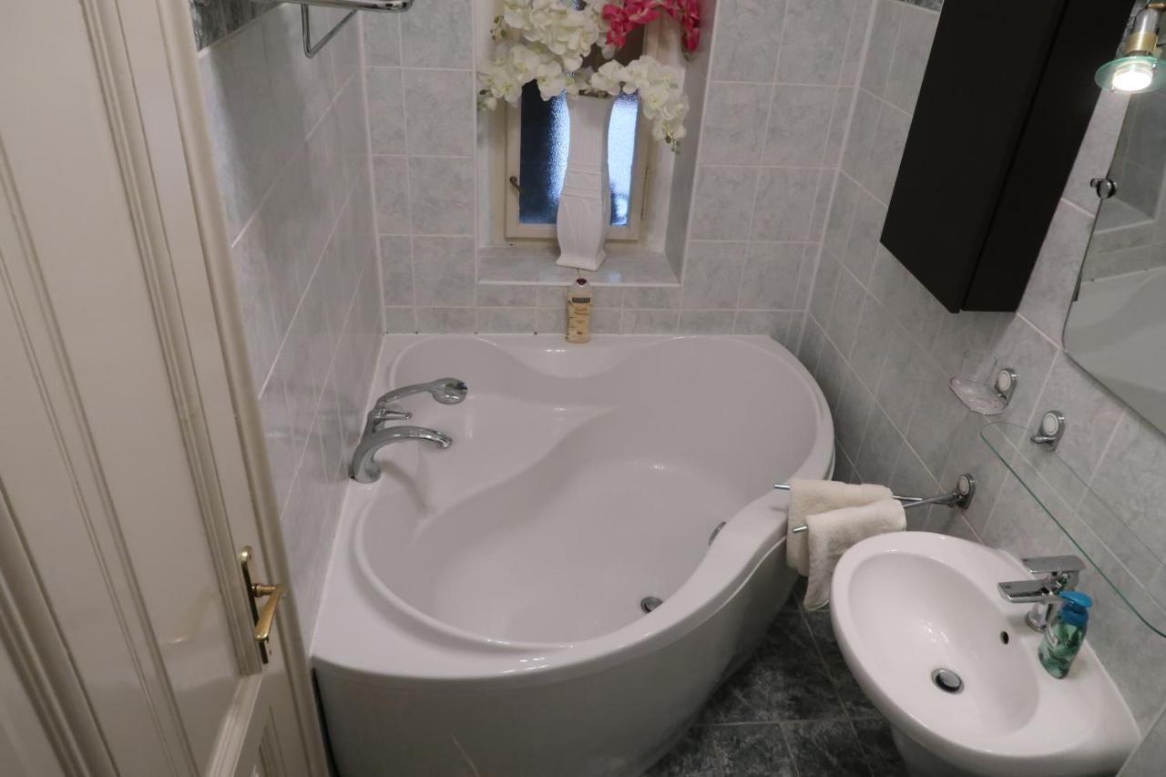 Apartment Themis Karlsbad Eksteriør billede